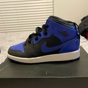 5.5 Air Jordan 1 Mid (GS)